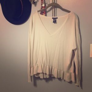 V neck, loose peplum sweater